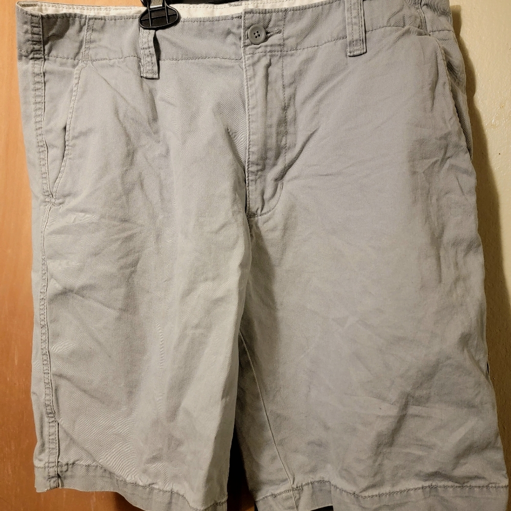 Old Navy | Men's Lived-In Straight Shorts | Size: 34 | Color: Grey